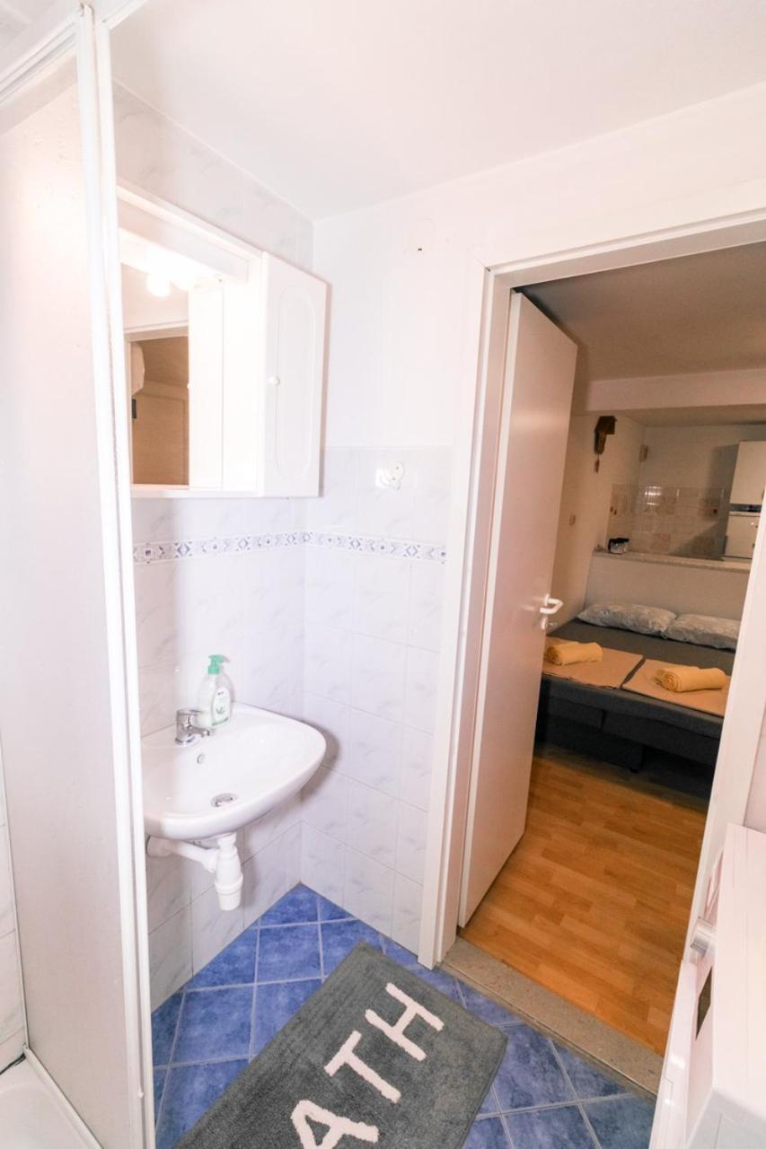 פיראן Fri Apartment מראה חיצוני תמונה