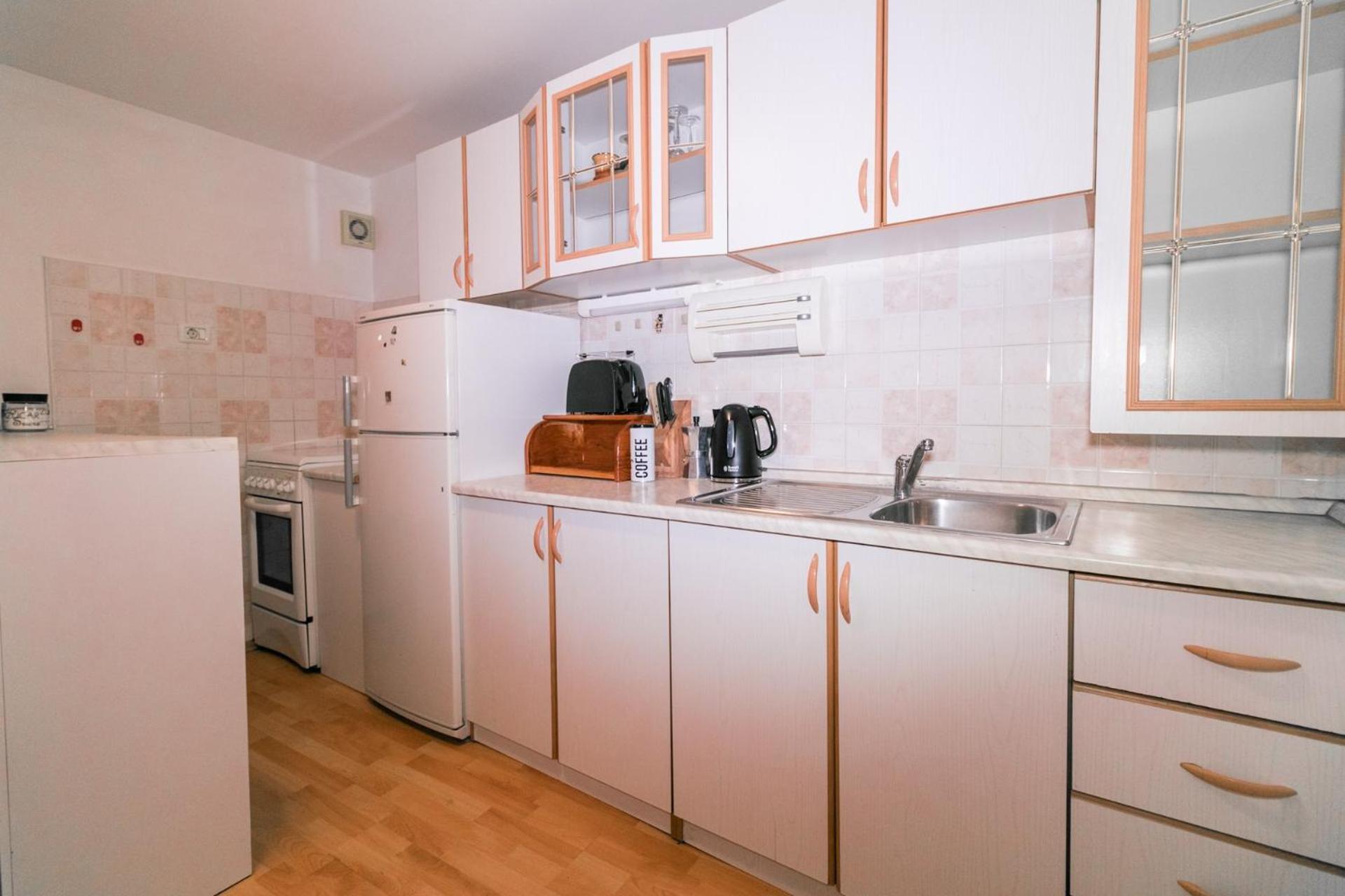 פיראן Fri Apartment מראה חיצוני תמונה
