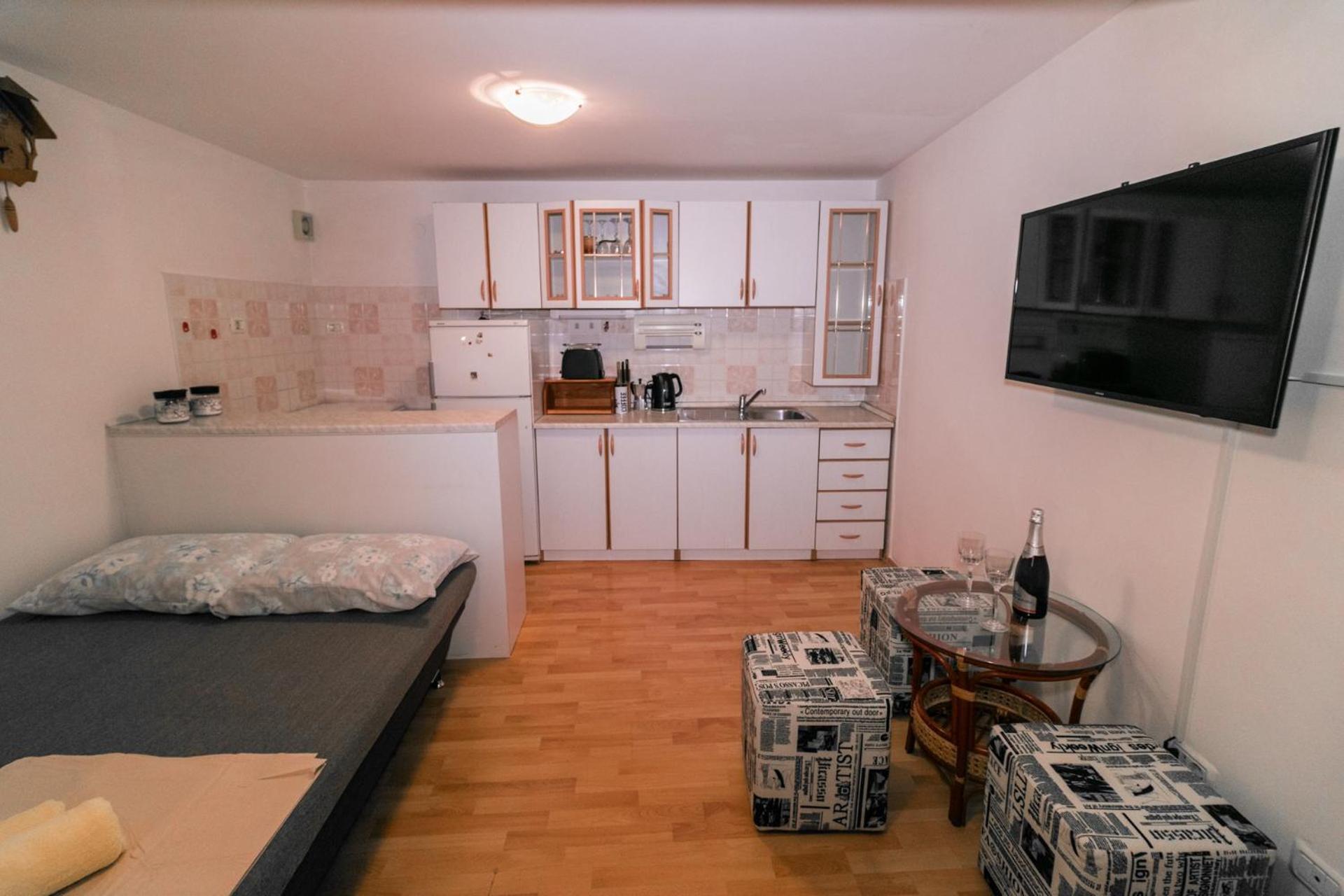 פיראן Fri Apartment מראה חיצוני תמונה