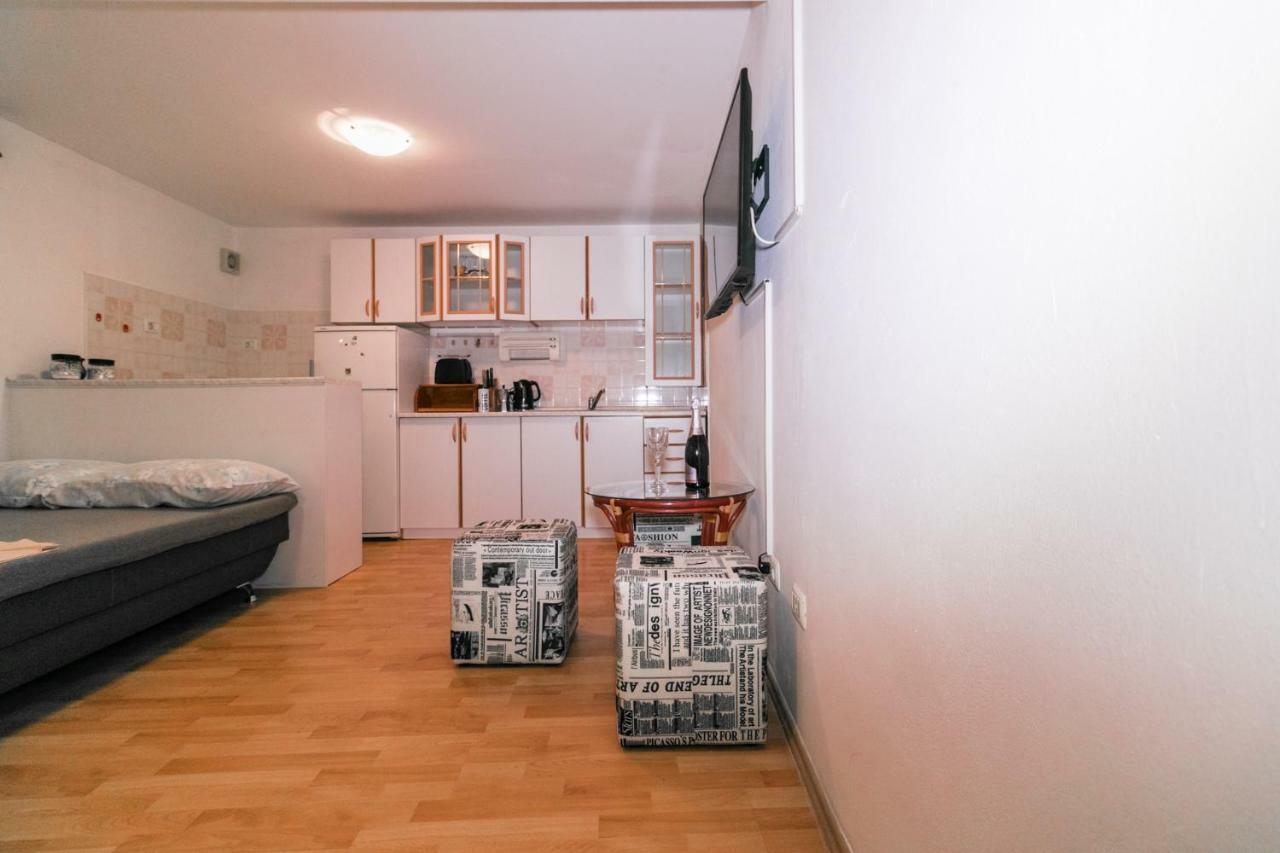 פיראן Fri Apartment מראה חיצוני תמונה